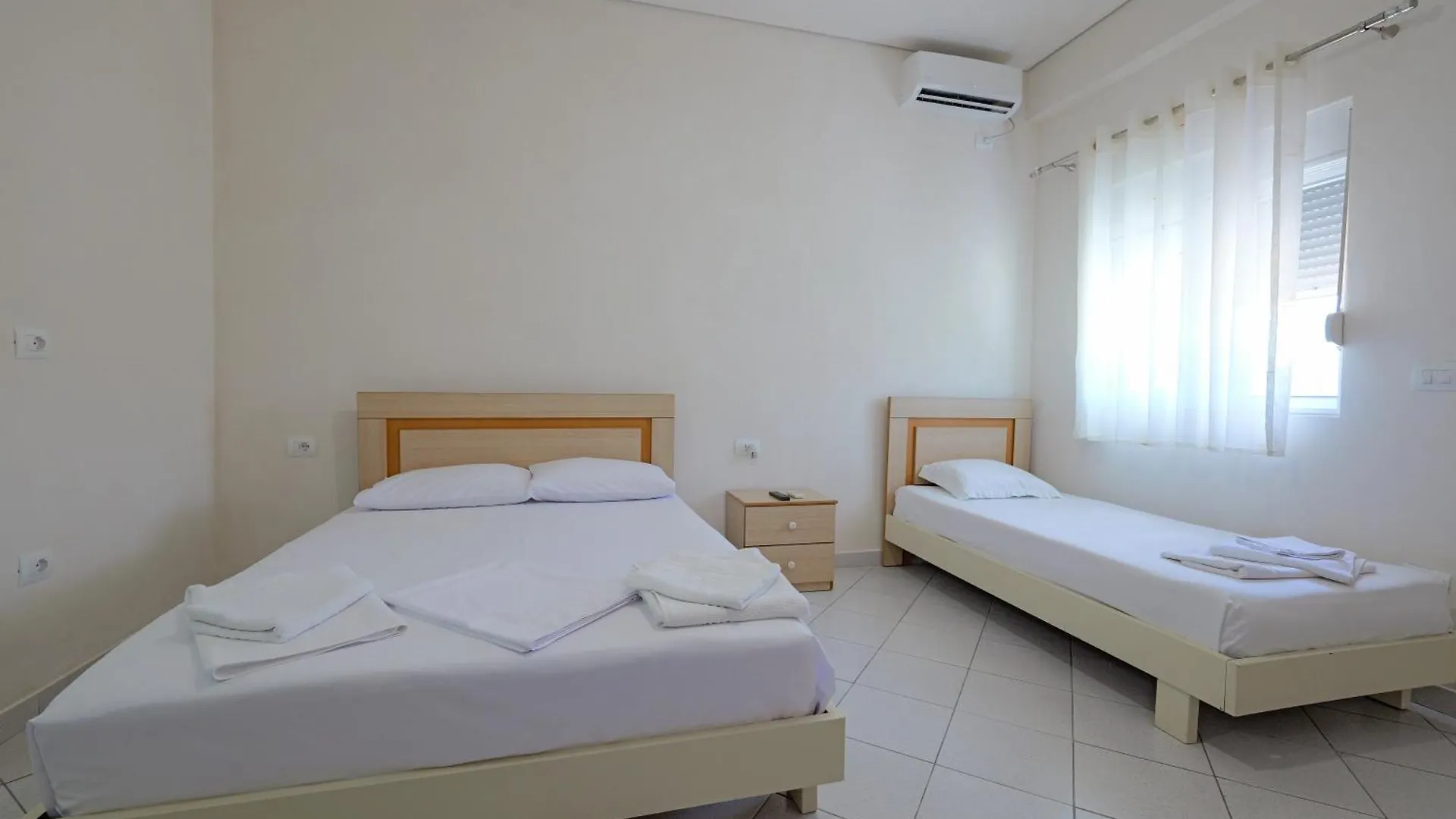 Flower Vila Saranda Appartement